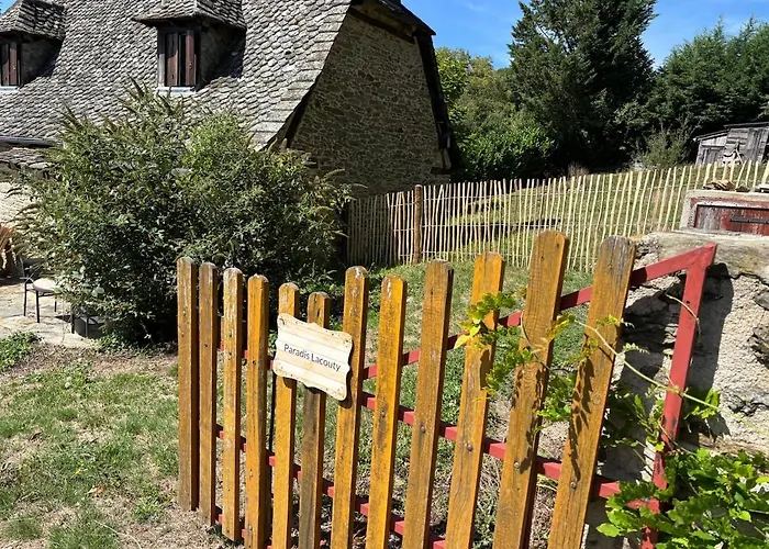 Lacouty Le Paradis! Ferienhaus Junhac